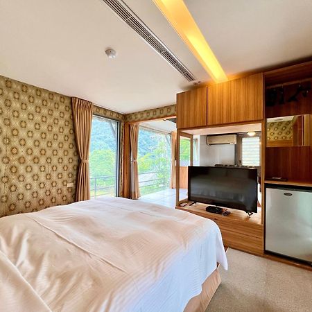 Wulai Sunglyu Hot Spring Resort Buitenkant foto