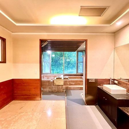 Wulai Sunglyu Hot Spring Resort Buitenkant foto
