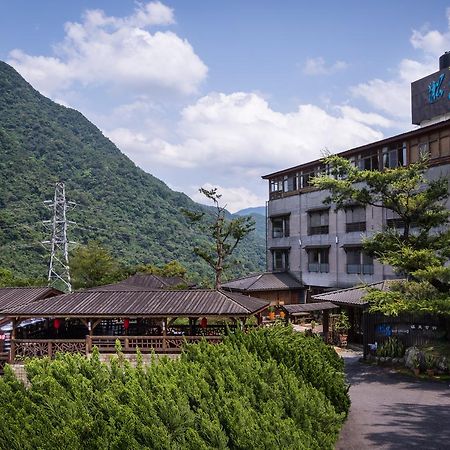 Wulai Sunglyu Hot Spring Resort Buitenkant foto