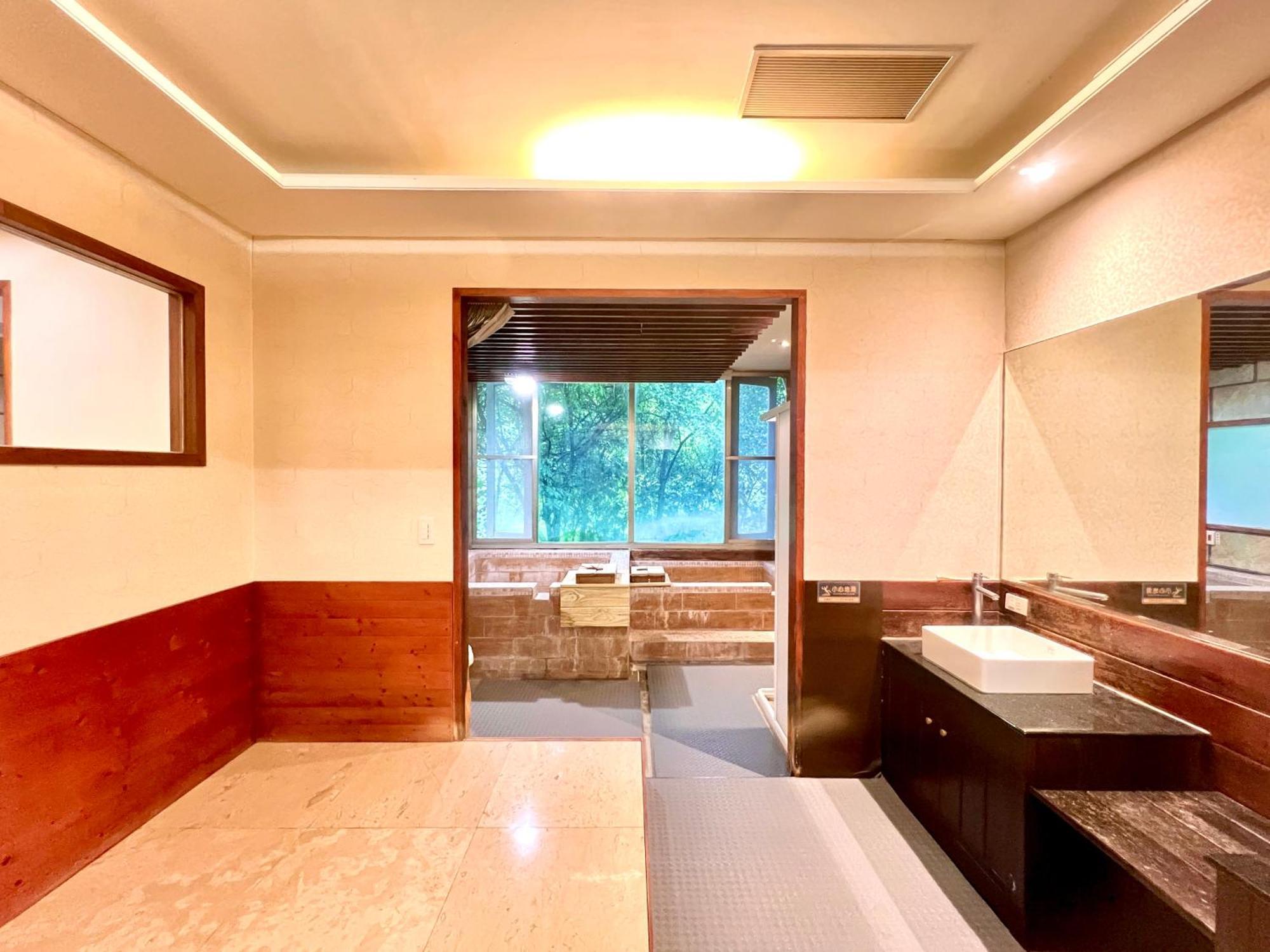 Wulai Sunglyu Hot Spring Resort Buitenkant foto