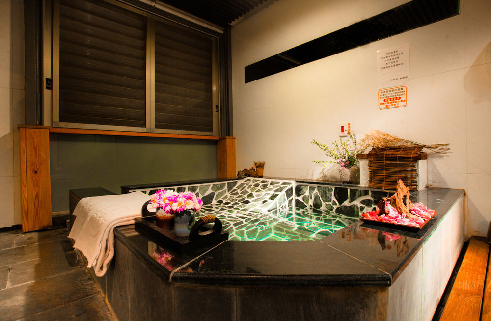 Wulai Sunglyu Hot Spring Resort Buitenkant foto