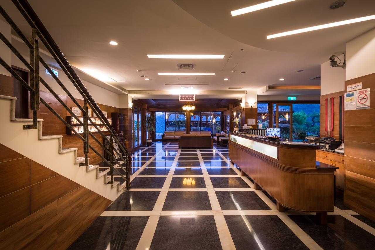 Wulai Sunglyu Hot Spring Resort Buitenkant foto