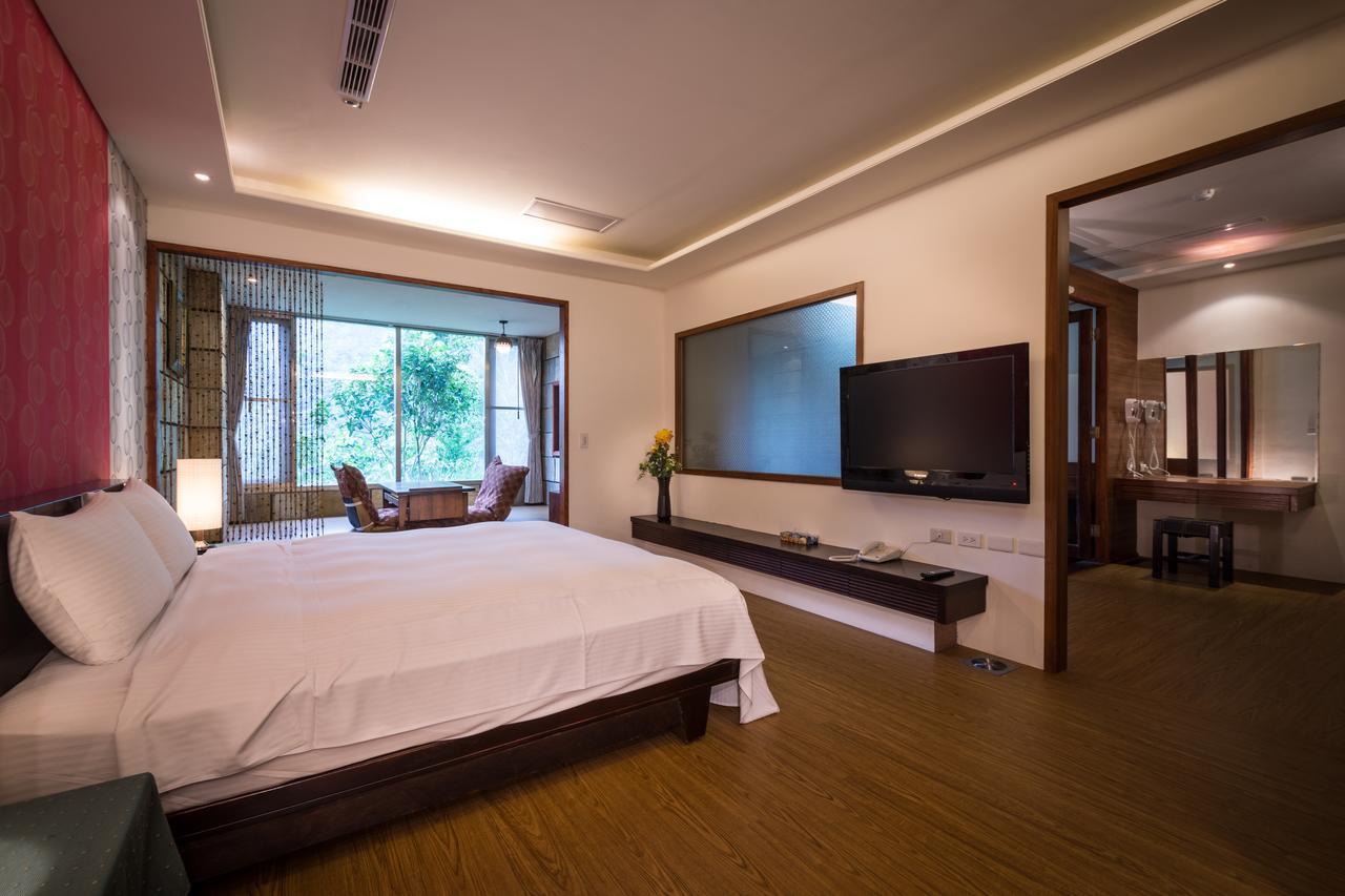 Wulai Sunglyu Hot Spring Resort Buitenkant foto