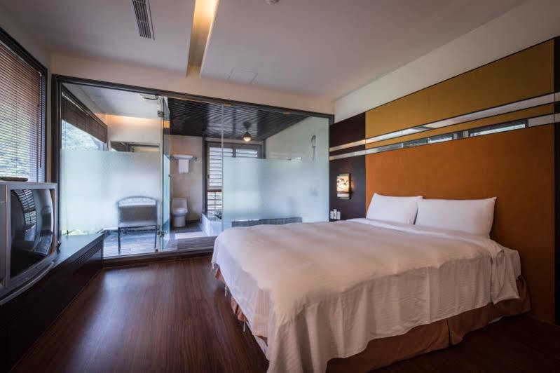 Wulai Sunglyu Hot Spring Resort Buitenkant foto